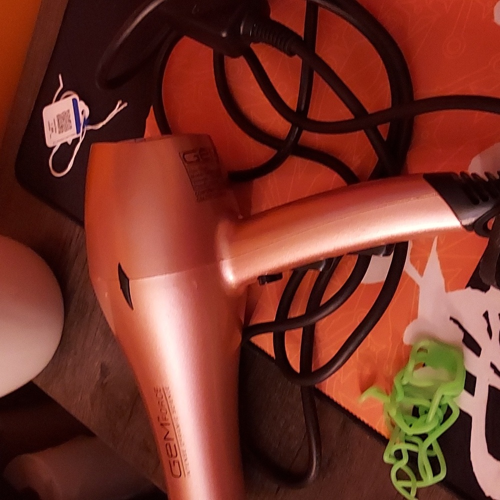 💚2/$20 or 4/$30 Gem Force Intense zceramic Science Pink Sparkle Hair Dryer